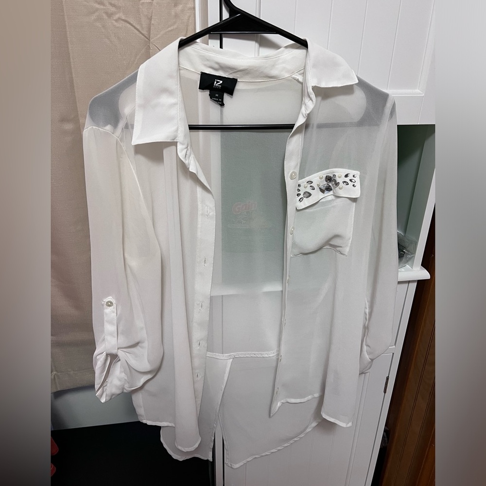 Shear white top long sleeve size medium